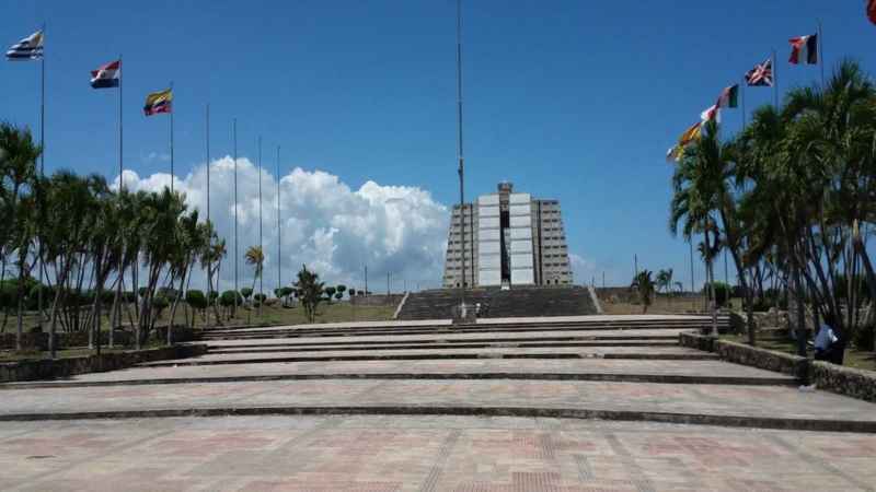 monumento-colon1600-1-800×450